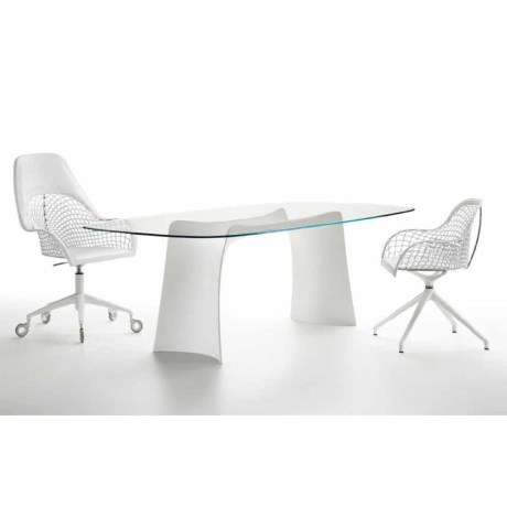 Οβάλ τραπέζι συνεδριάσεων Moonlight Midj, διάφανο κρύσταλλο και γλυπτική βάση Baydur.