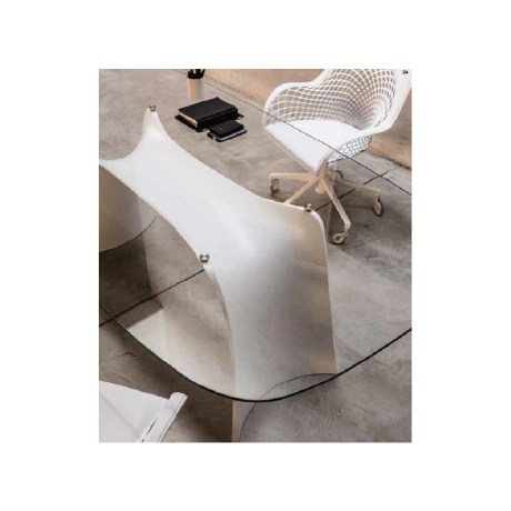 Λεπτομέρεια σύνδεσης γυάλινης επιφάνειας και βάσης στο γραφείο Moonlight Midj.