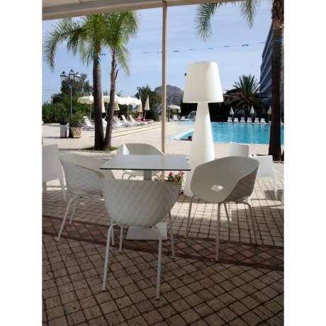 UNIKA-594-contract-armchair