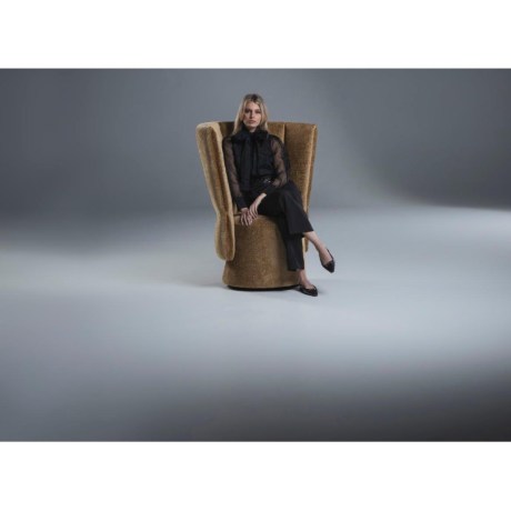 Vivi modern armchair with high back and swivel base